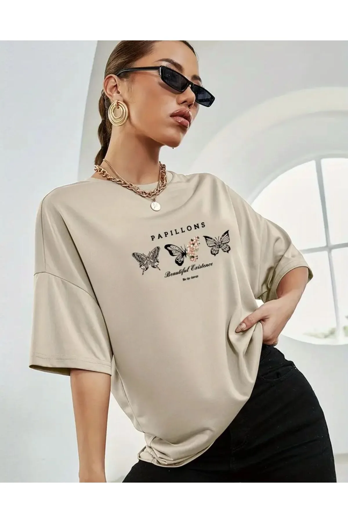 Medinenur Kelebekler Baskılı Basic T-Shirt